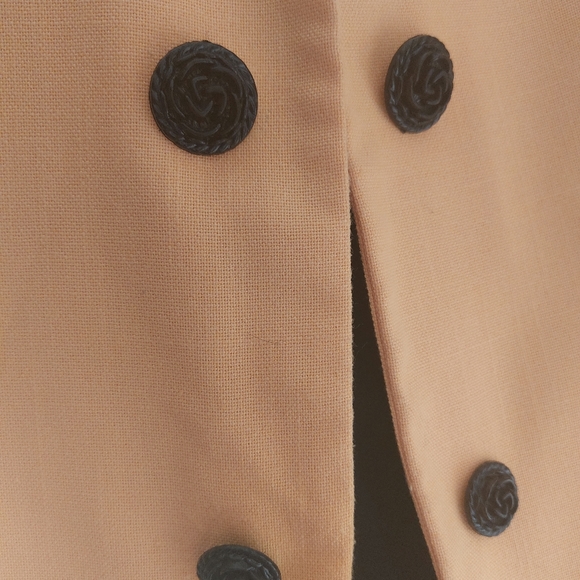 E.H. Woods Cropped Jacket - Picture 4 of 5